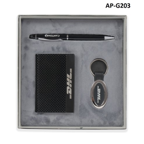 SMALL GIFT –PEN, KEYCHAIN AND CARD HOLDER IN A BOX